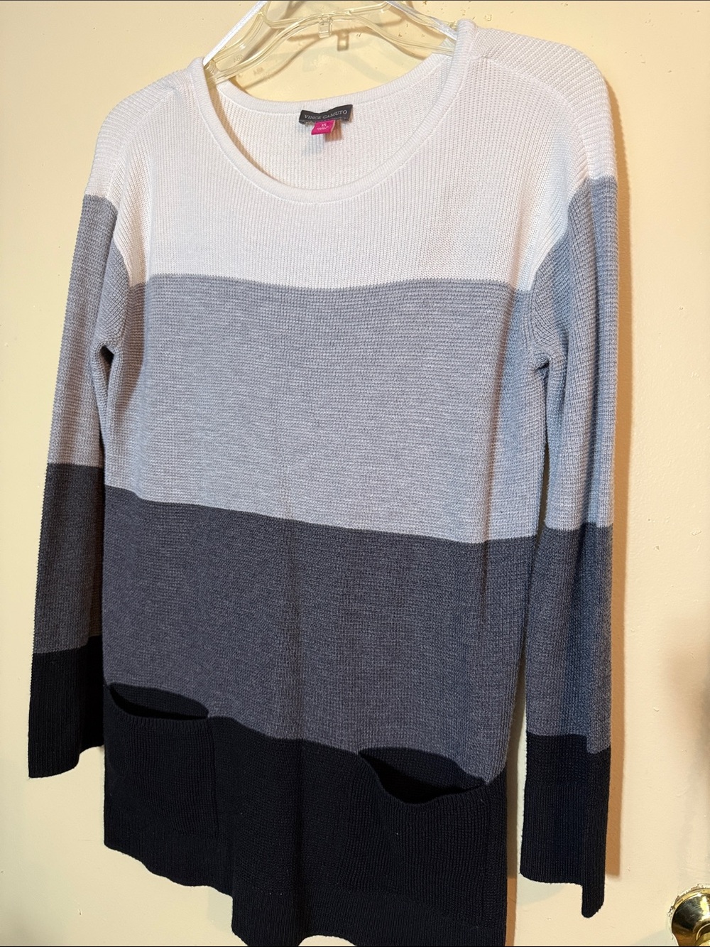 Vince Camuto Colorblock Crewneck Sweater in White, Light Gray & Dark Gray
